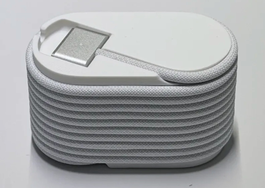 Macbook Air Compact Cable Winder & Organizer – 3D Printed