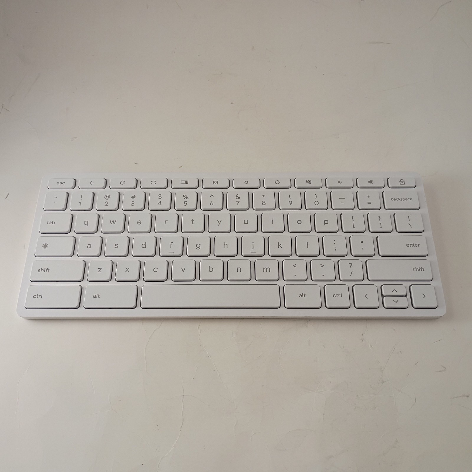 HP 910 Bluetooth Wireless Portable Keyboard White QWERTY English M42444-001