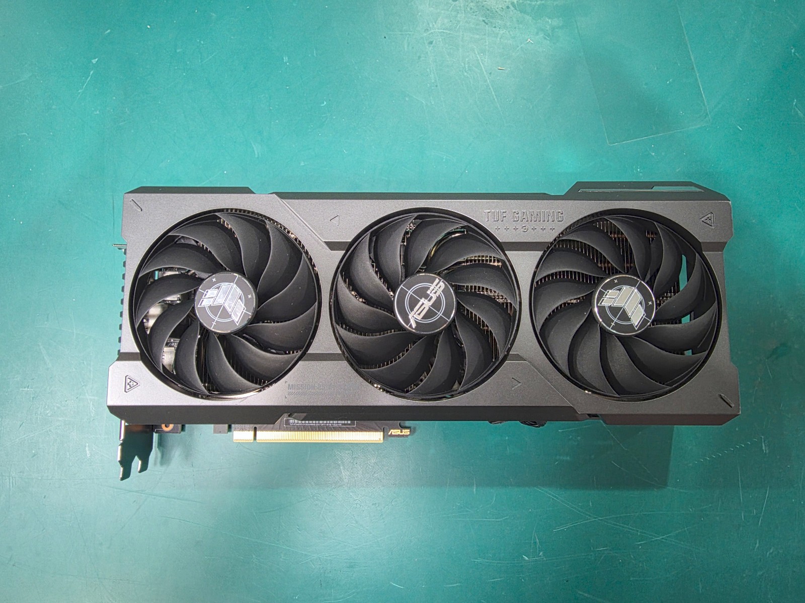 ASUS TUF GAMING GeFORCE RTX 4070 Ti OC EDITION 12GB Gaming Graphics Card USED