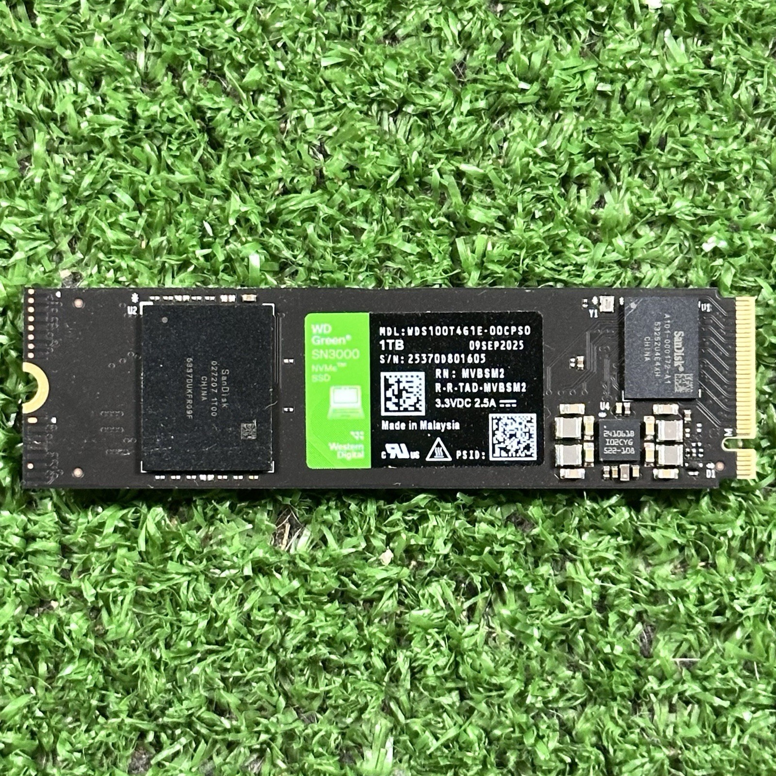 WD Green SN3000 1TB NVMe PCIe 4.0 M.2 SSD WDS100T4G0E 1711 Hours