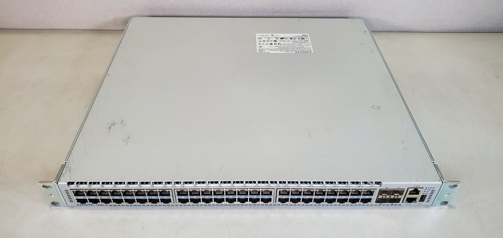 Arista DCS-7048T-A-R 48-port switch 100/1000 RJ45 4x SFP+