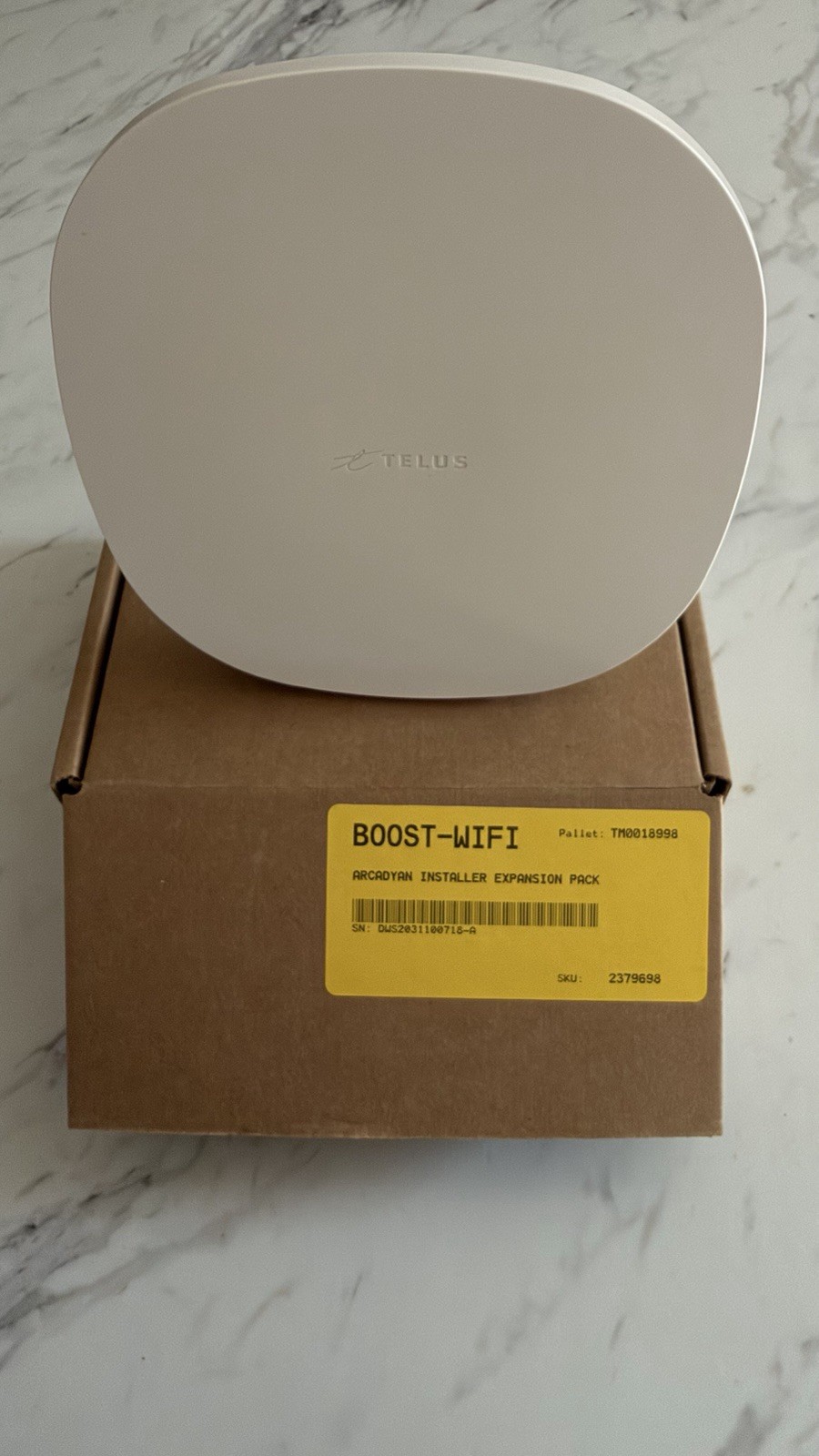 ON SALE TELUS Wi-Fi Booster / Range Extender – Model DWS – w/ Power Adapter