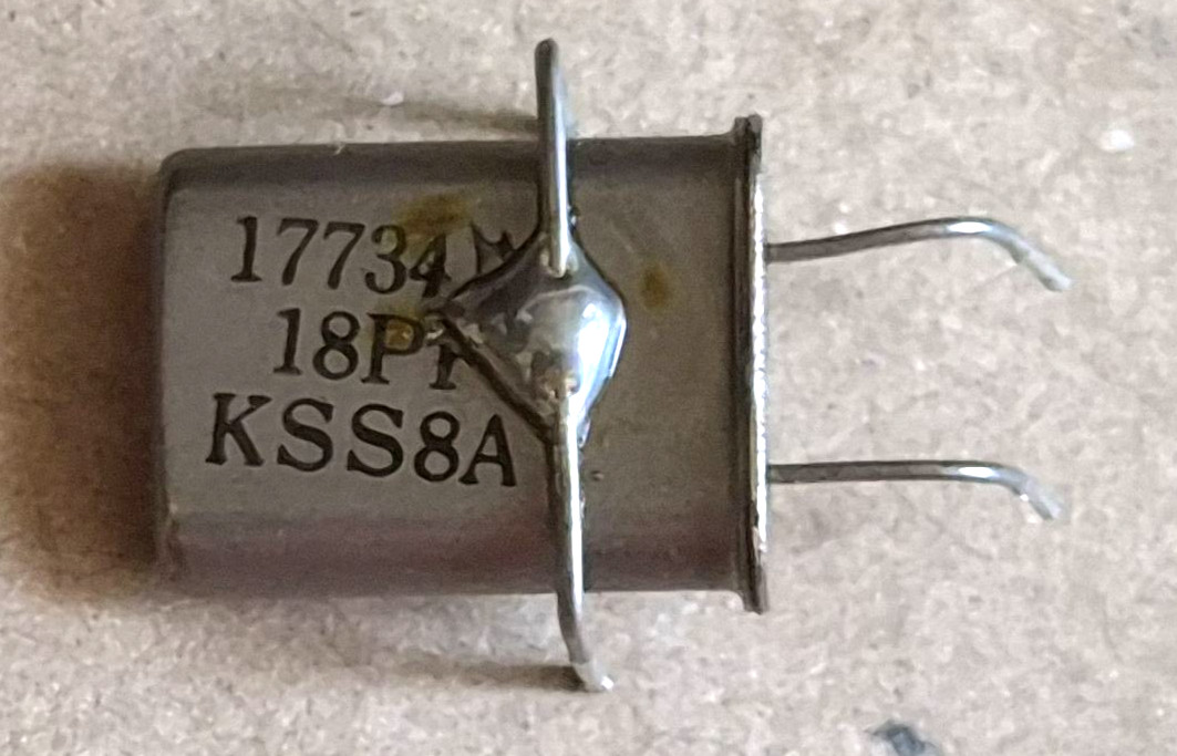 Original 17.734 MHz Quartz crystal for Commodore 64 Vintage Computer