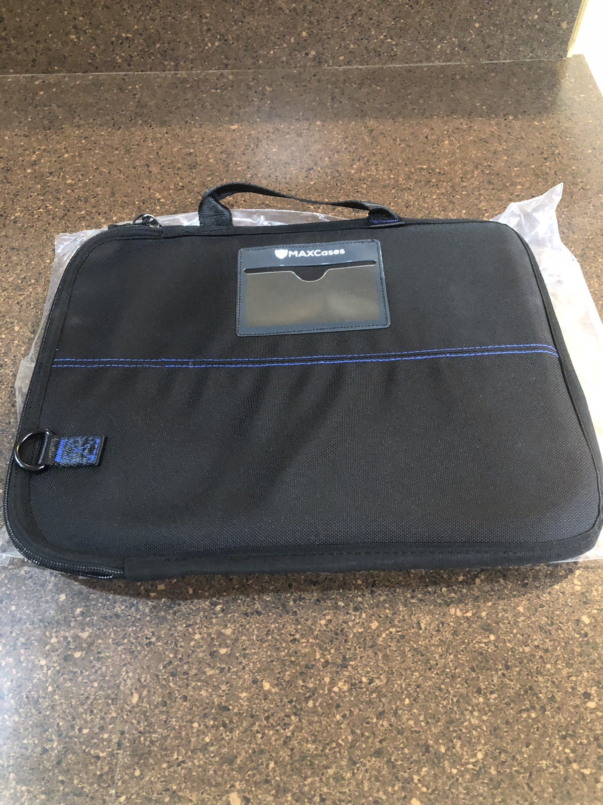Lot Of 4 Brand New MAXCases  11" Laptop Work-In Case W/Pocket MC-55p3-11-BLK