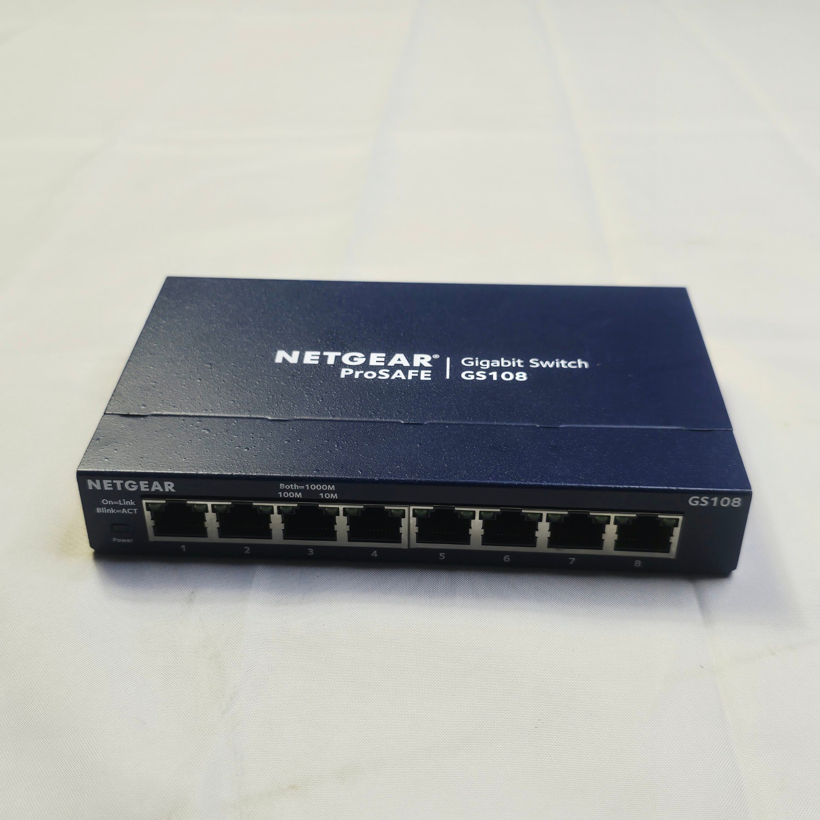 NETGEAR GS108 v4 ProSafe 8 Port Gigabit Ethernet Switch Blue NO POWER ADAPTER