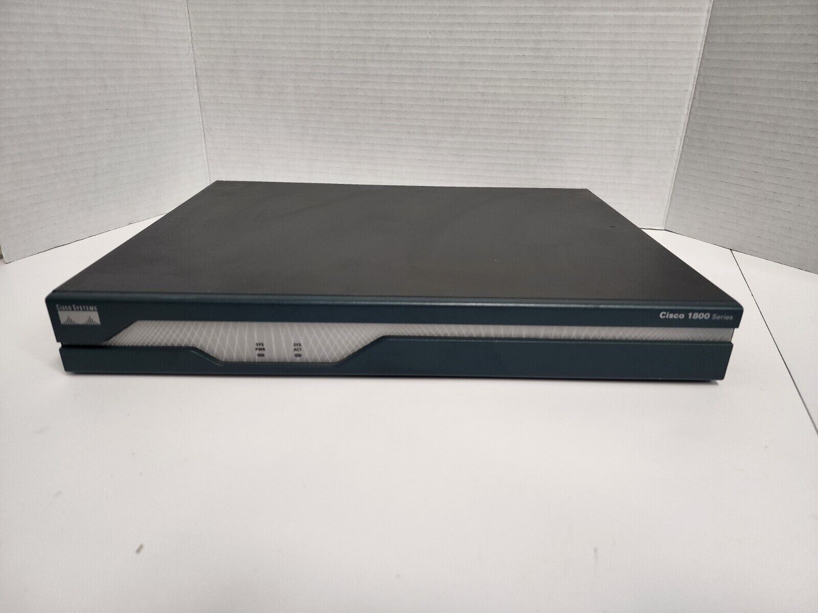 CISCO 1841 INTEGRATED SERVICES ROUTER  WIC-1DSU-T1-V2    CISCO 1841-SEC