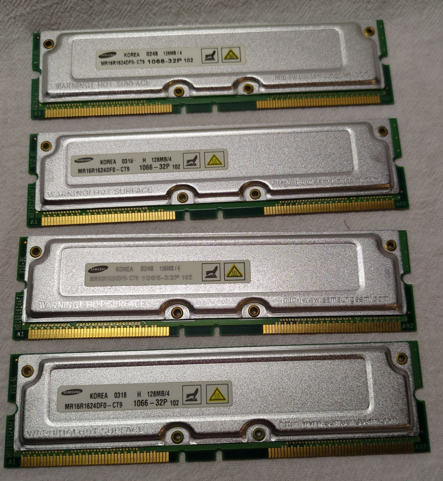 Samsung 128MB PC1066 RDRAM RIMM Memory Modules MR16R1624DF0-CT9 x 4