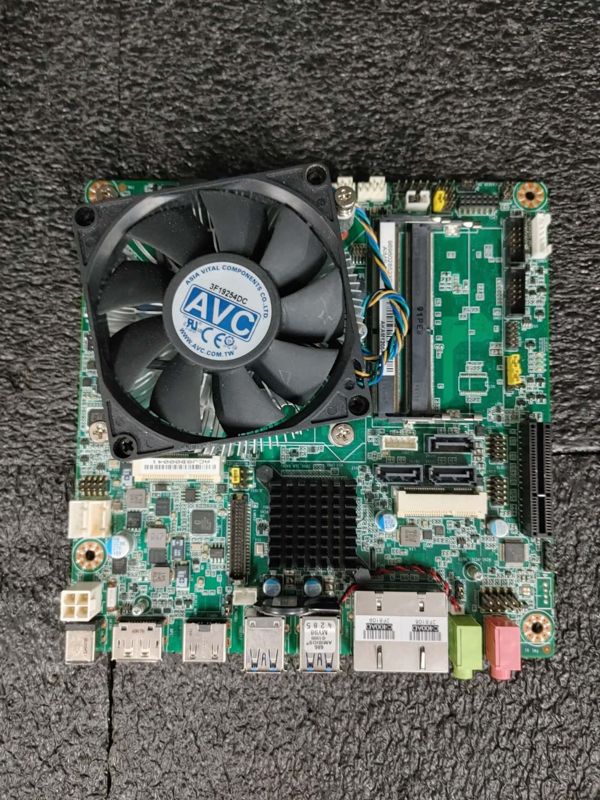 ADVANTECH AIMB-285 Mini-ITX H110 Intel DDR4 Industrial Motherboard