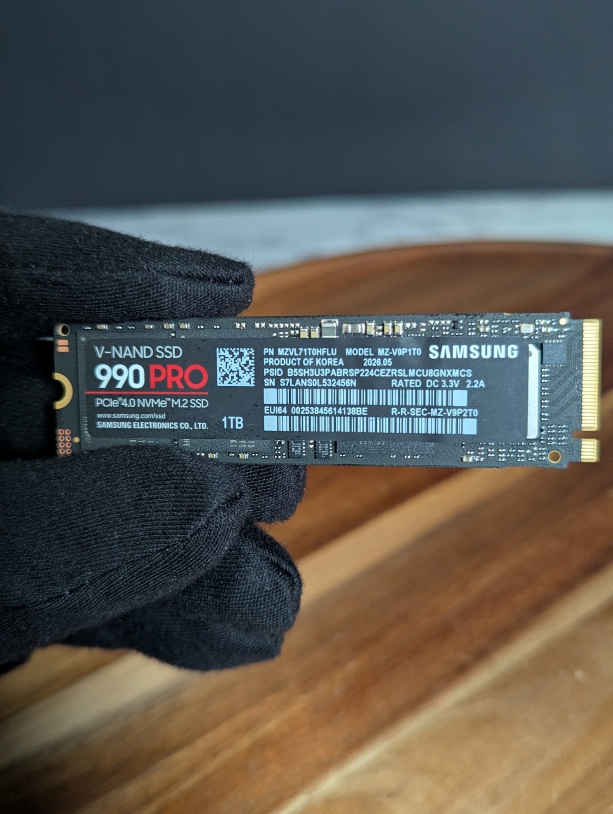 NEW Samsung 990 PRO 1TB PCIe 4.0 NVMe M.2 2280 Internal SSD MZ-V9P1T0 - NO BOX