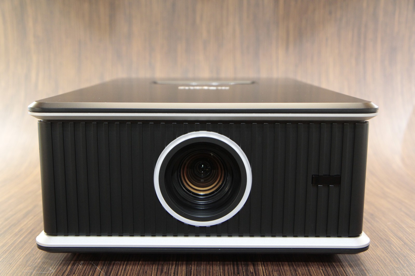 InFocus IN5304 WXGA HD DLP Projector - Low use - New genuine lamp