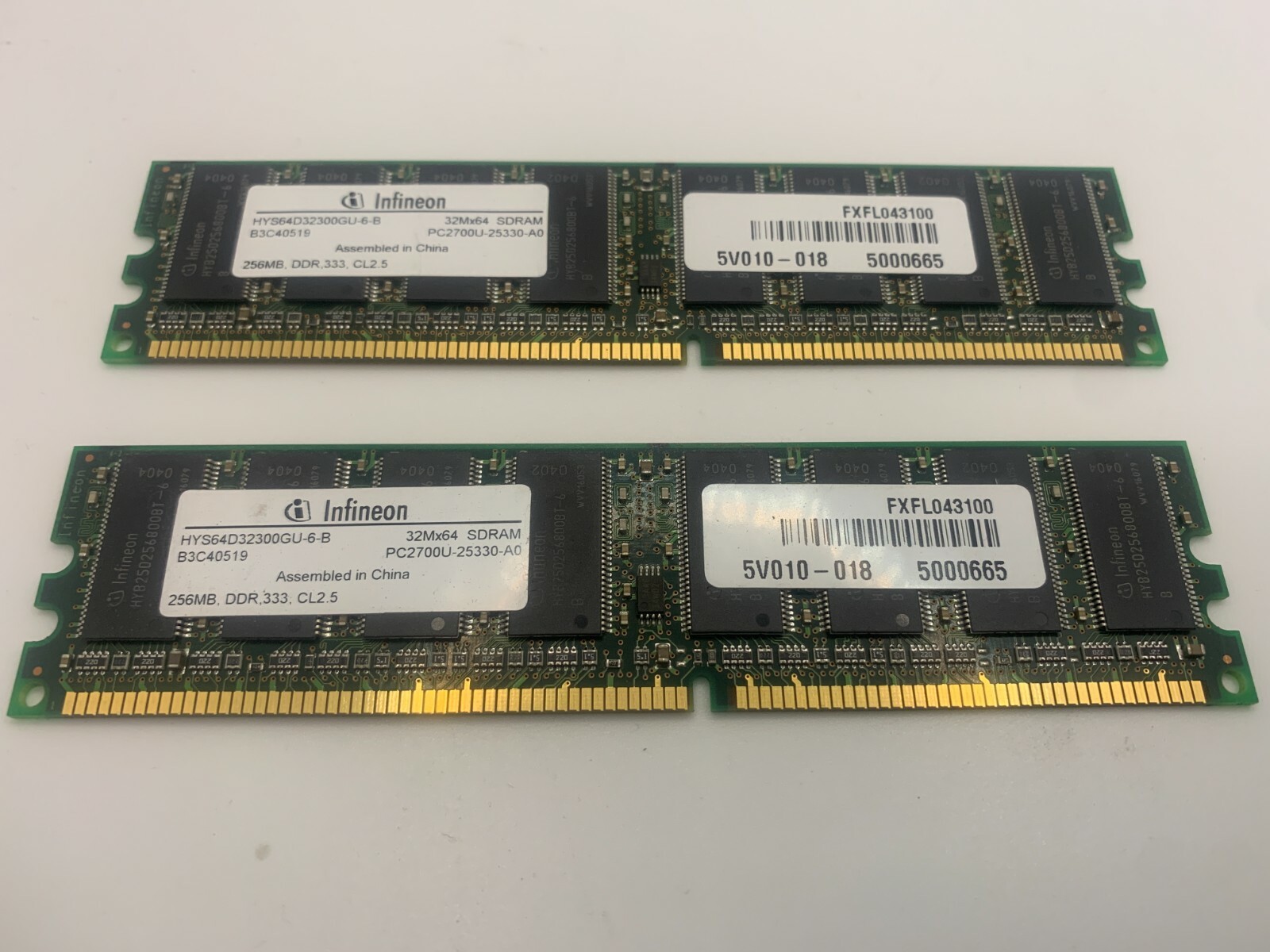 Infineon 512MB (2 x 256MB) PC-2700  DIMM 333MHz DDR RAM (HYS64D32020GDL-6-C)