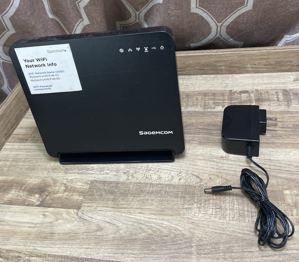 Sagemcom Optimum Fast 5260 WiFi Dual Band Router w AC Adapter Bundle