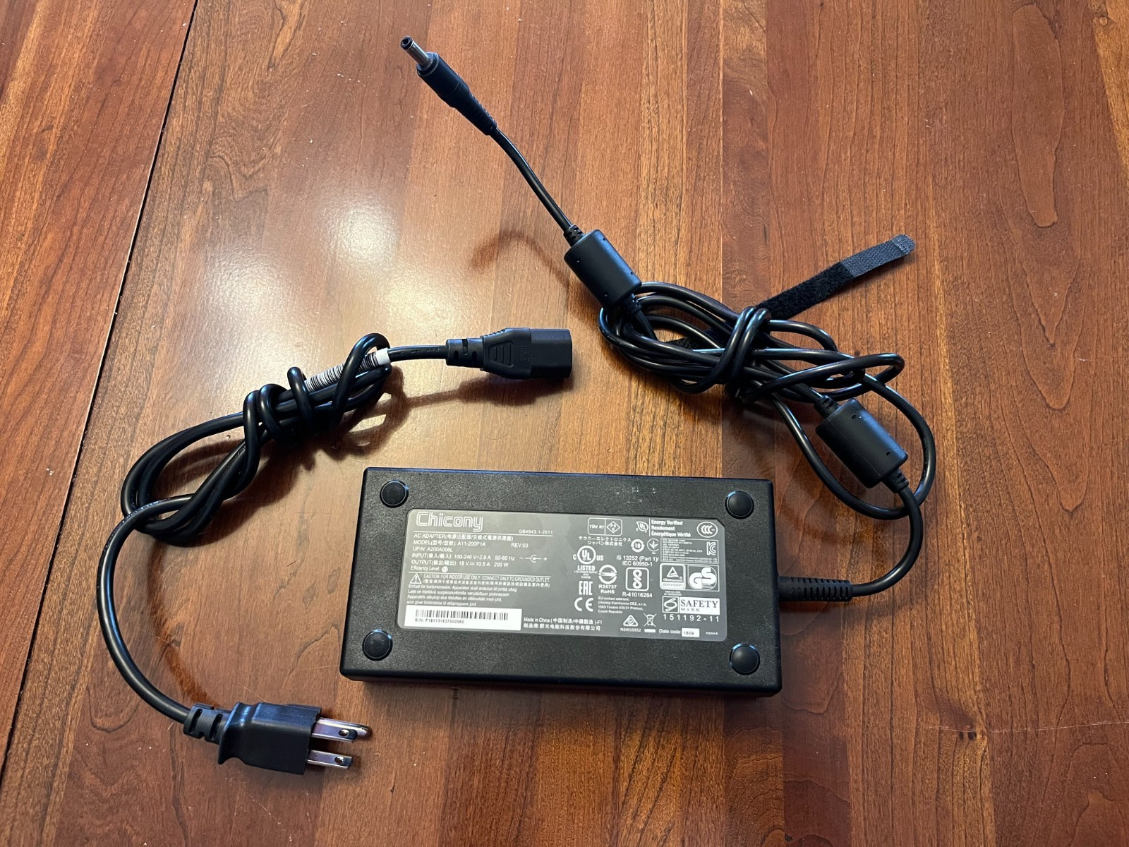 OEM Chicony 200W AC Adapter Charger A11-200P1A Round Tip 19V 10.5A