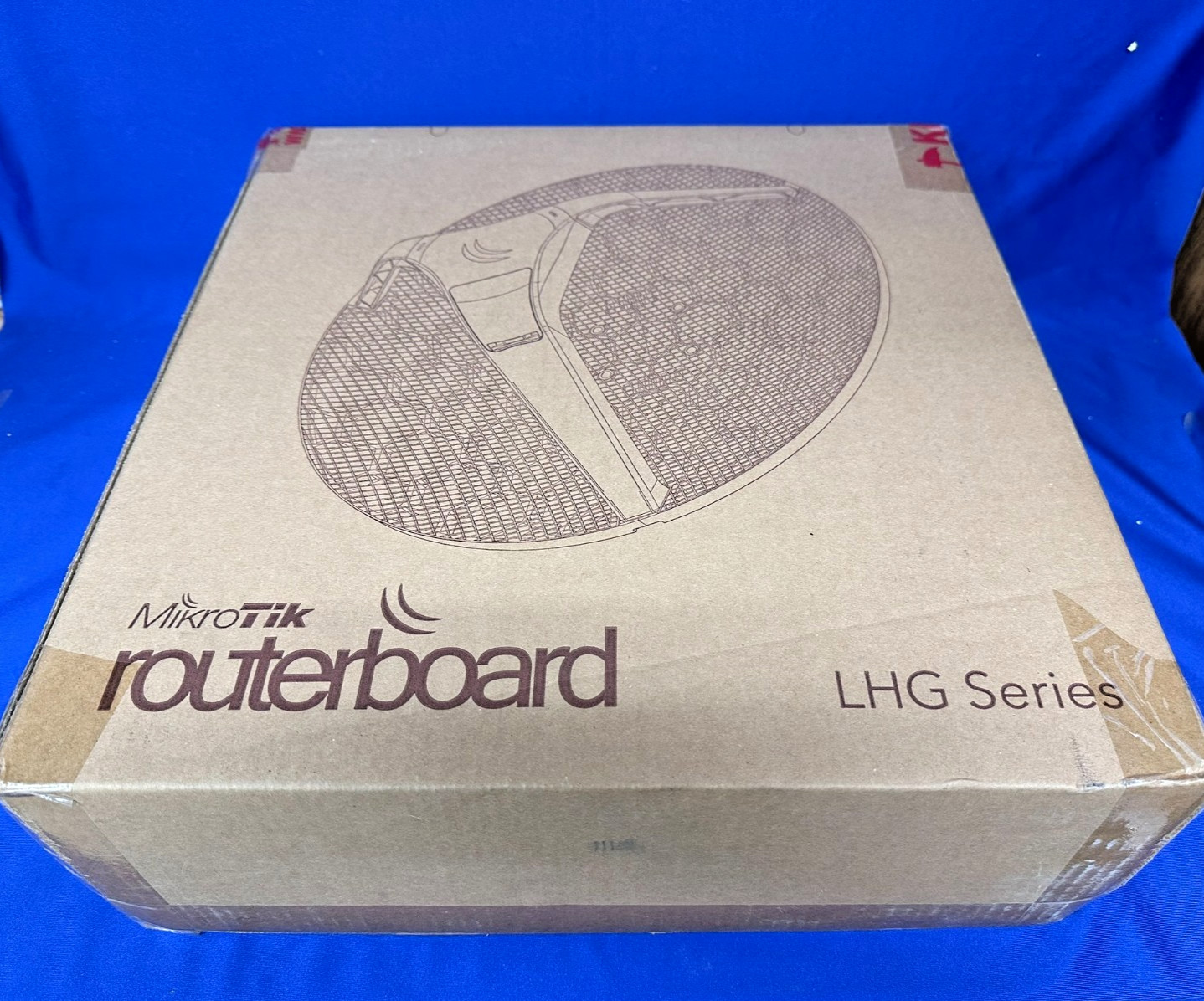 MikroTik RBLHGG-5acD-US LHG 5 ac 5GHz 24.5dBi Gigabit CPE PtP NEW #2