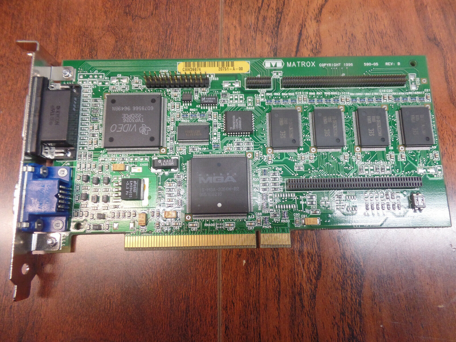 MATROX MGA-MIL/4BN 590-05 REV.B 4MB PCI GRAPHICS CARD
