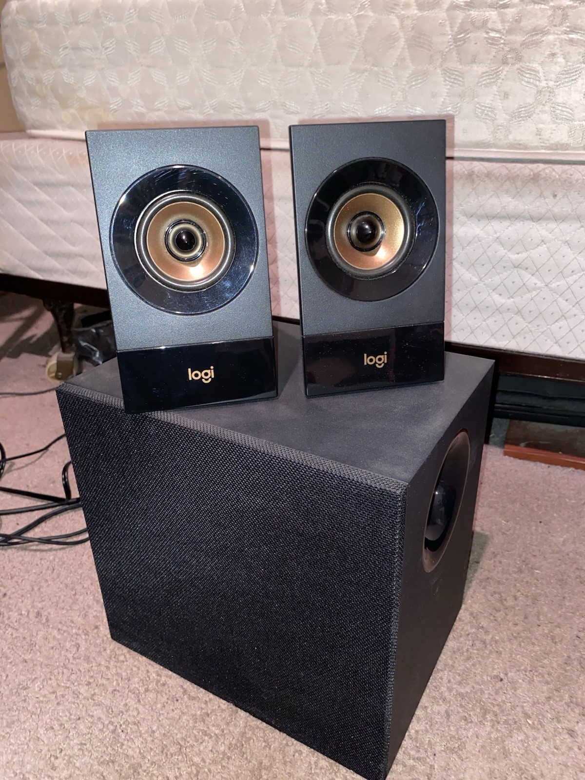 Logitech Z533 Multimedia Speaker System with Subwoofer - Black