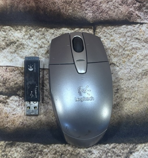 Logitech Wireless Mouse + Dongle Receiver Invisible Optic Black