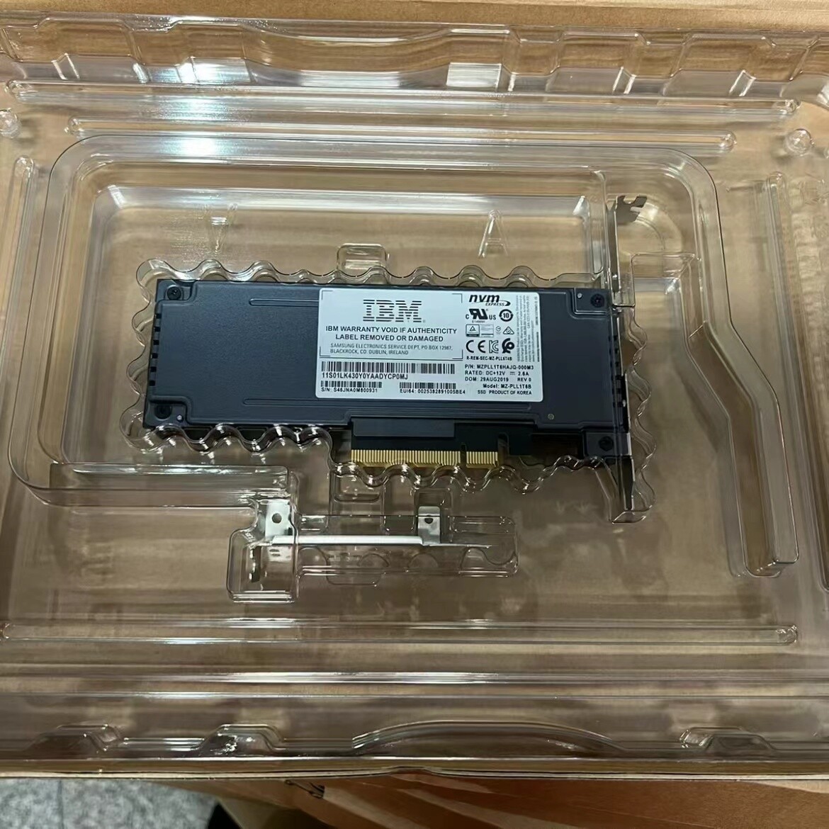 1.6TB PM1725b SAMSUNG SSD PCIE AIC/HHHL IBM MZPLL1T6HAJQ-000M3 MZ-PLL1T6B NVME-