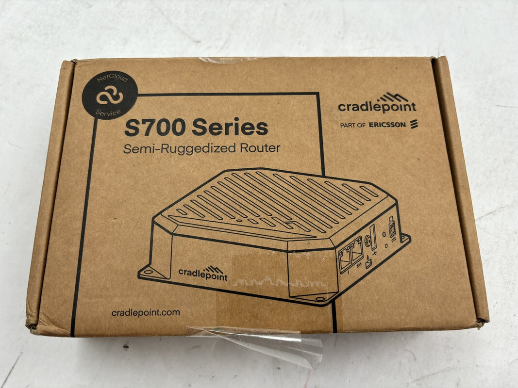 CRADLEPOINT S5A246A S700 SERIES SEMI-RUGGEDIZED ROUTER