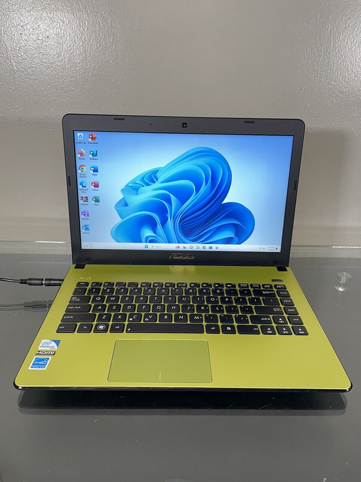 14” Green Asus X401A Laptop Windows 11 Computer Webcam Hdmi Adobe Pc