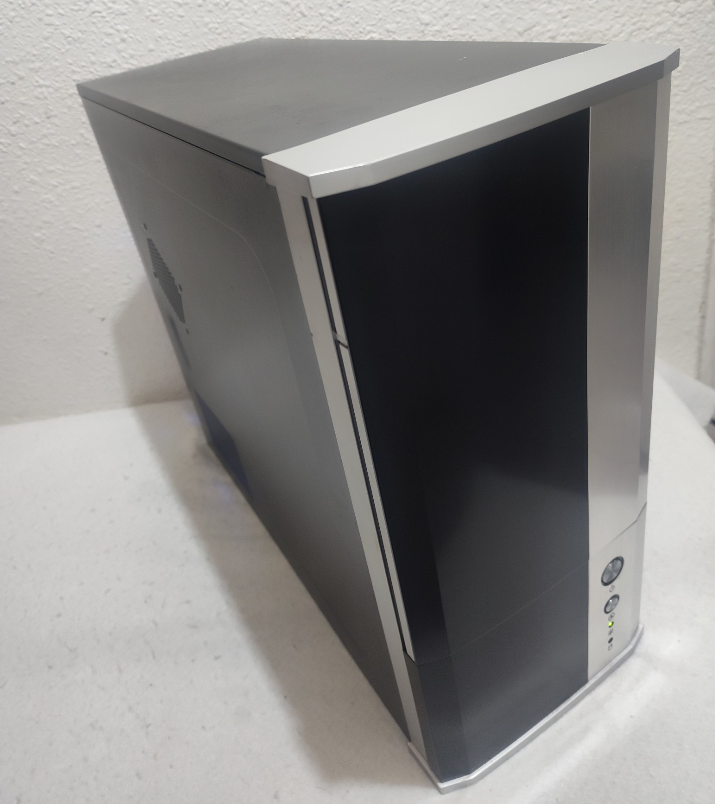 Retro Gaming Windows Xp PC Intel PA4 SSD Radeon 2gb GPU Computer Desktop 