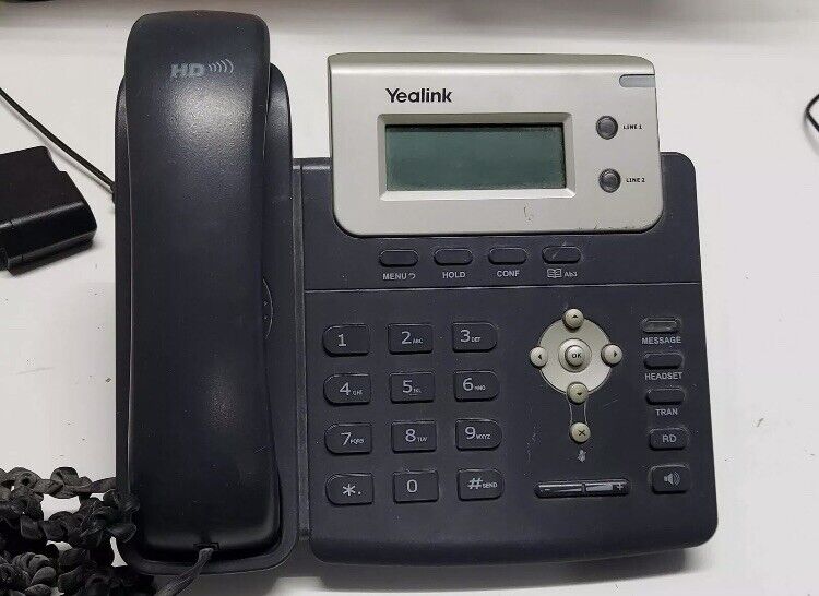 Yealink SIP-T20P LCD Display IP VoiP Professional 2-Line Phone With AC Adapter