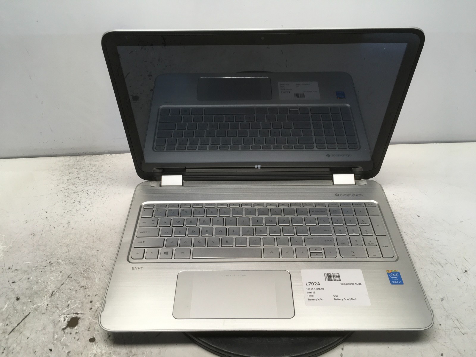 HP Envy 15-U010DX Intel i5-4210U 1.7GHz 8 GB NO HDD No Batt