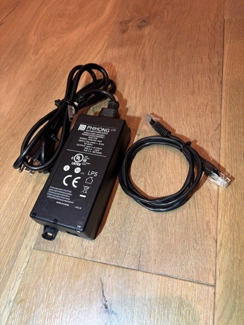 PHIHONG POE Injector Model 29U-560 Gigabit Switching Power Supply 56V