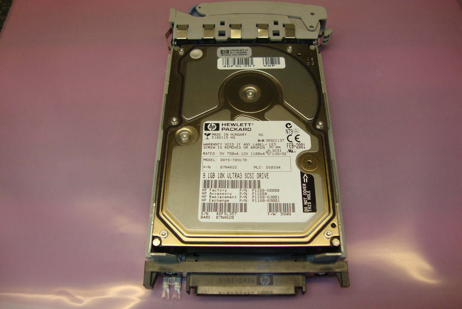 HP NETSERVER P1168A 9.1GB 80 PIN SCA SERVER SCSI HARD DRIVE IBM DDYS-T09170