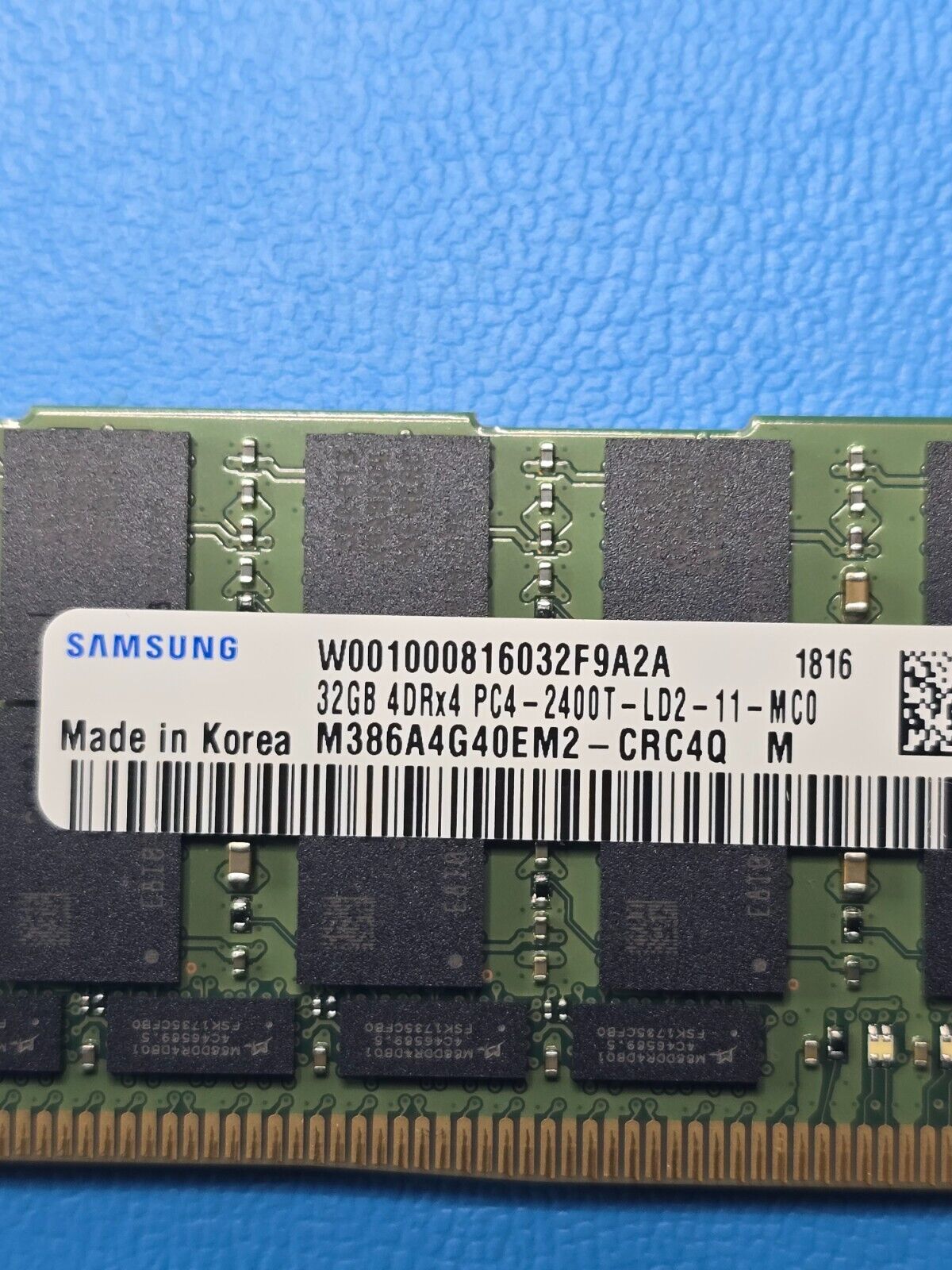 SAMSUNG 32GB 4DRX4 PC4-2400T M386A4G40EM2-CRC4Q DDR4 SERVER MEMORY MODULE