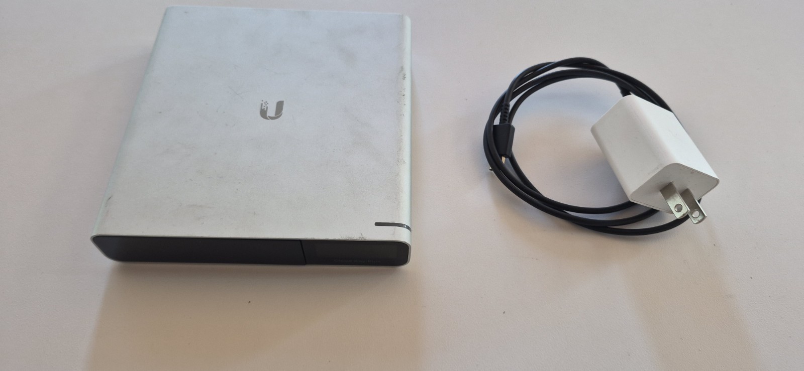 Ubiquiti UniFi Cloud Key Gen2 Plus (UCK-G2-PLUS) Network Controller 500GB SSD