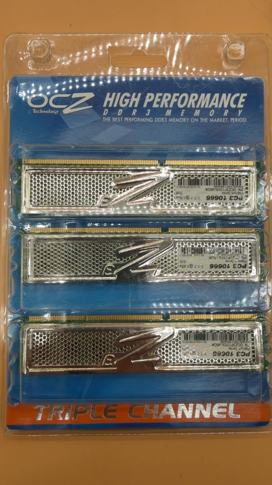 OCZ OCZ3P1333LV6GK Platinum DDR3 PC3-10666 6GB (3x2GB) Triple Channel