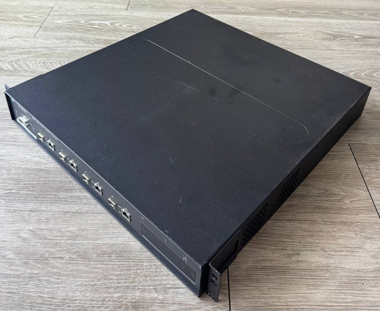 Foundry ServerIron SI-4G-PREM Network Switch Router Tested Working w/ Power