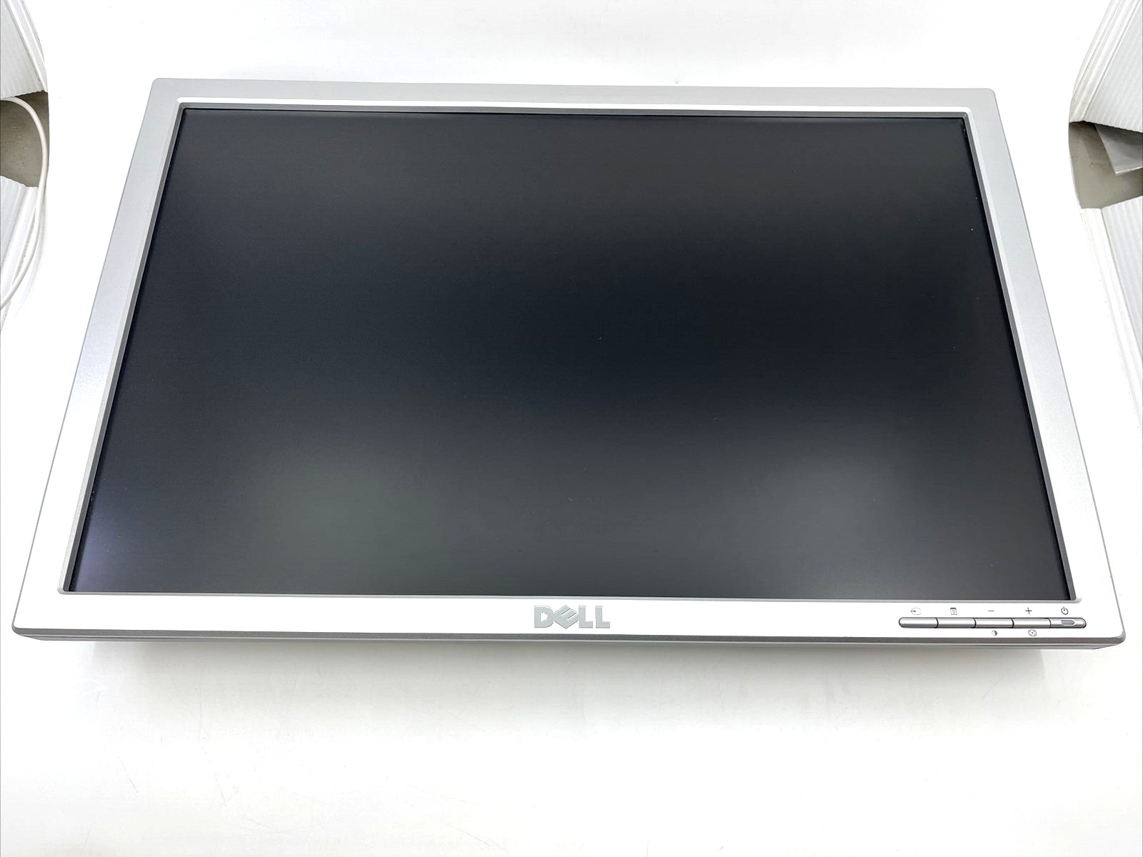 Dell SE198WFPV LCD Monitor - 19