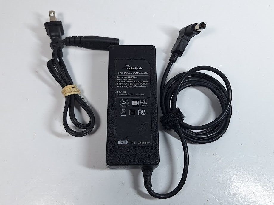 Rocket Fish 90W Universal AC Adapter Set Model: SAN0902N01
