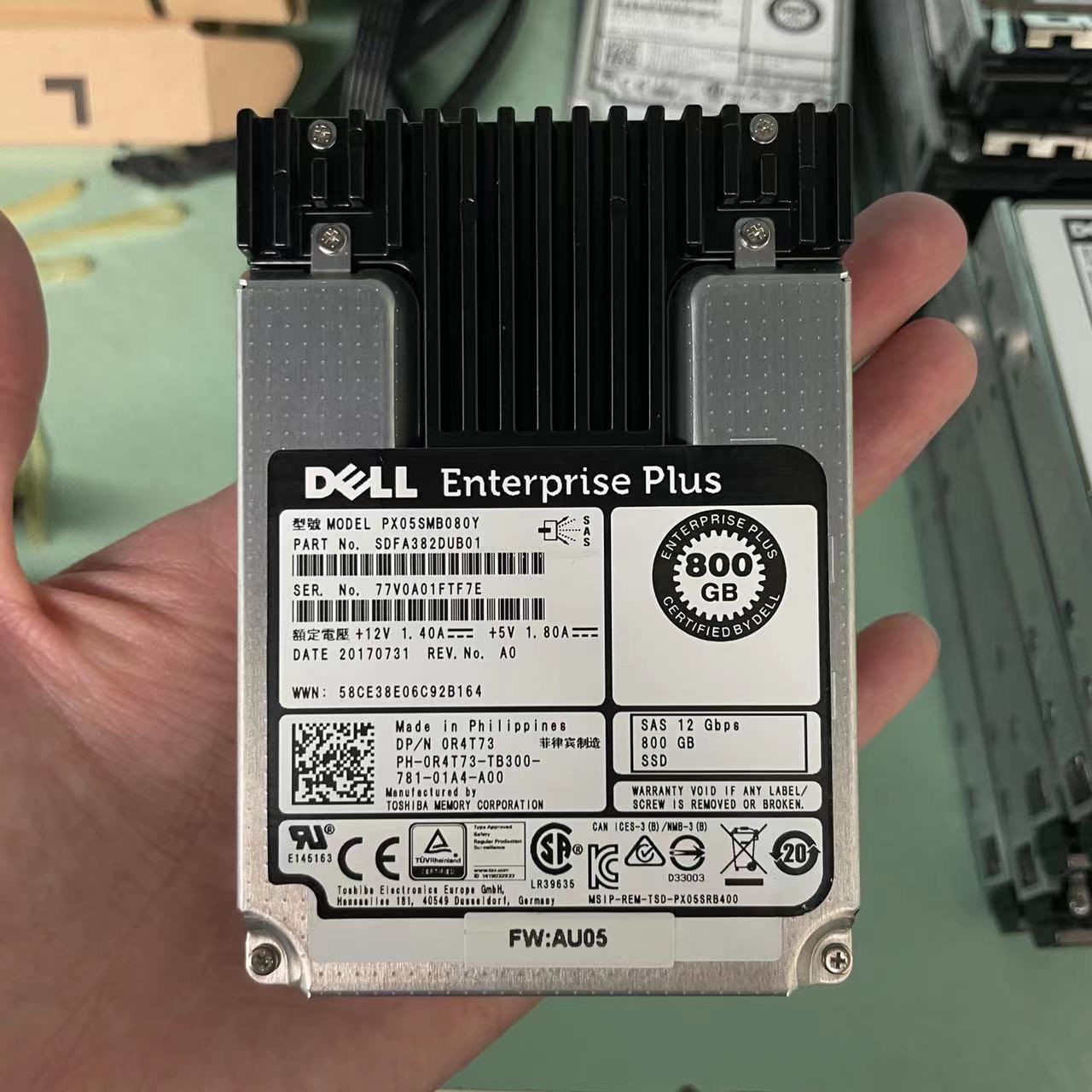 0R4T73 compatible Dell Enterprise Class 800GB 12Gb/s SAS SSD PX05SMB080Y R4T73