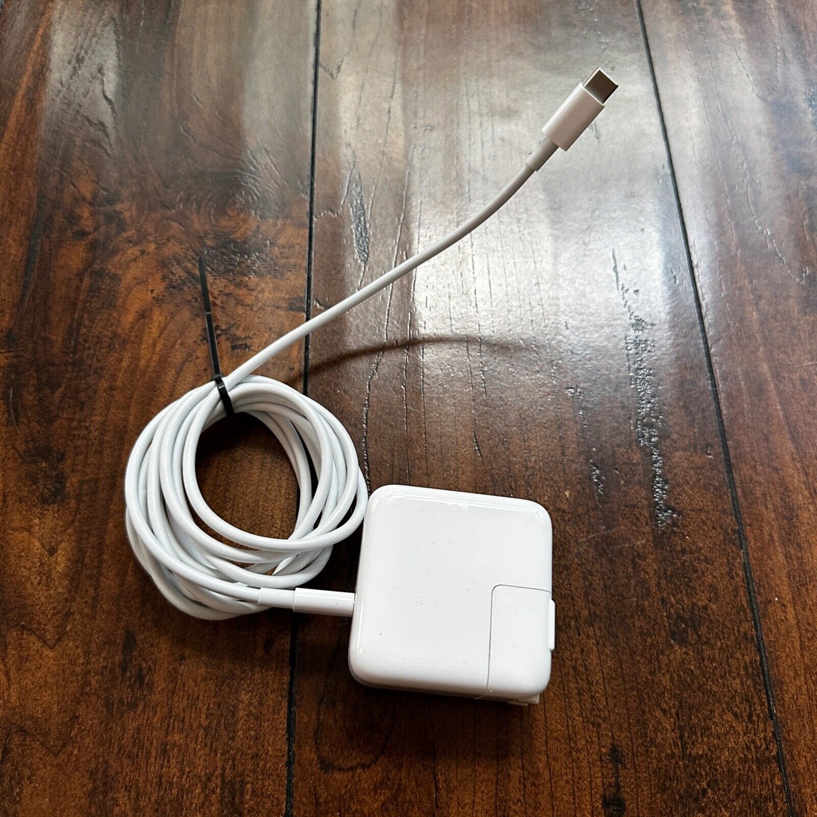 Authentic Apple 30W Usb-C Power Adapter Model#:A2164 6 foot UsbC to UsbC cord