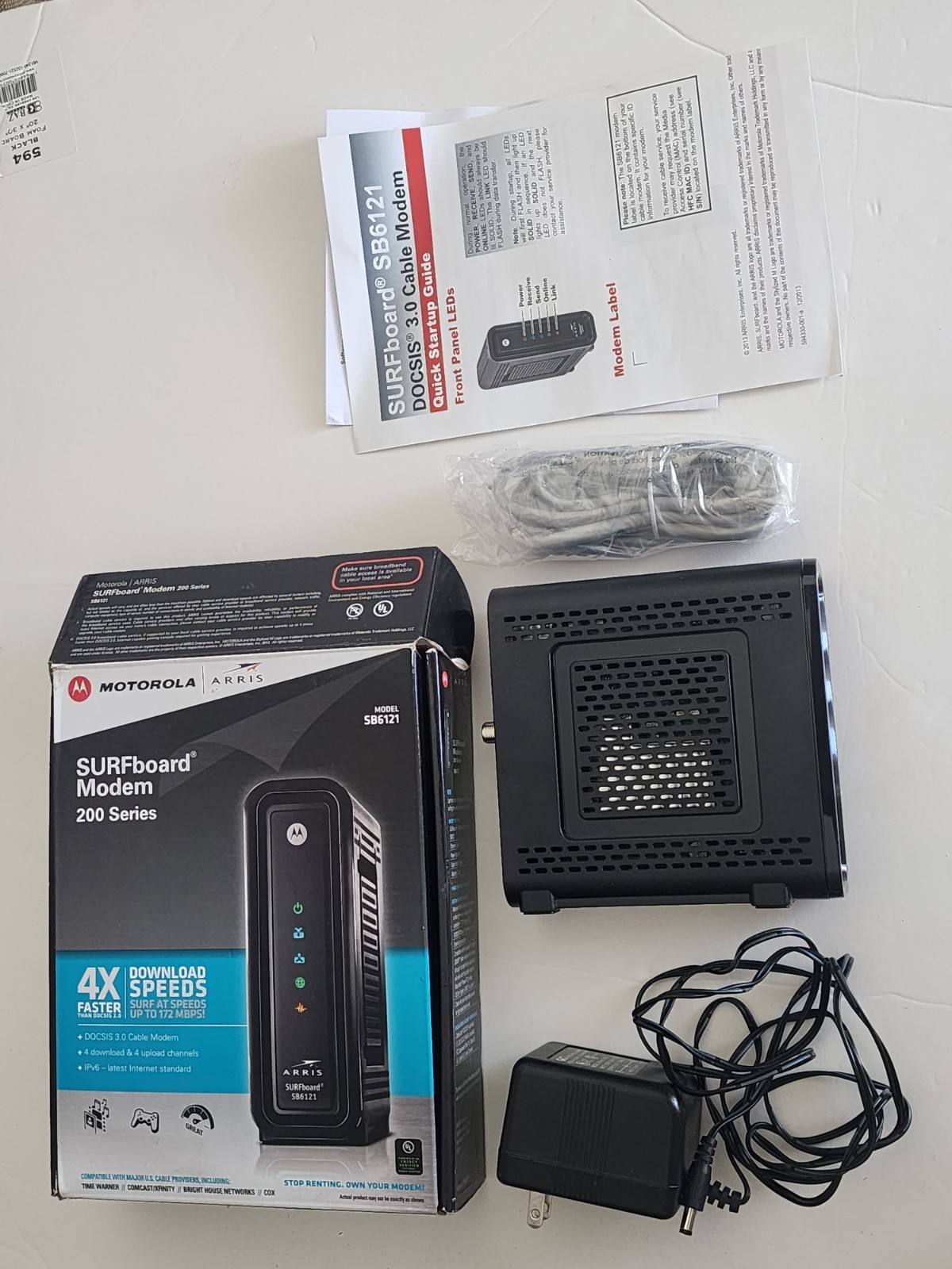Motorola SURFboard SB6121 DOCSIS 3.0 Cable Modem 172.2 Mbps 1 LAN Black