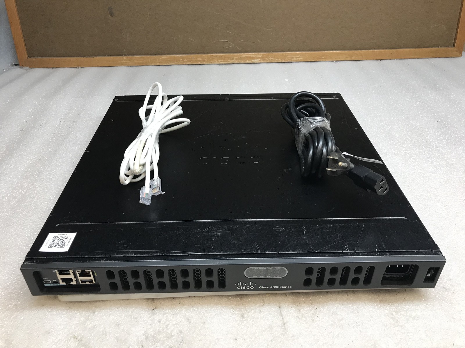 Cisco ISR4331/K9 Integrated Services Router securityk9, ipbasek9 - Tested