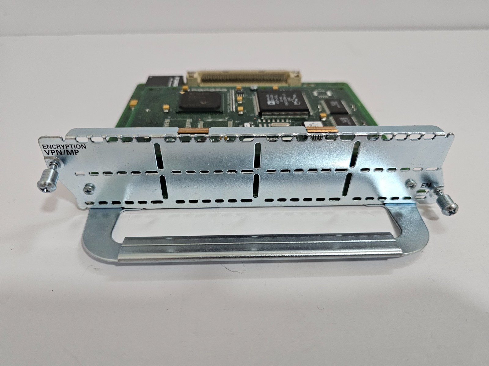 Cisco NM-VPN/MP DES/3DES VPN Encryption NM for 3620/3640