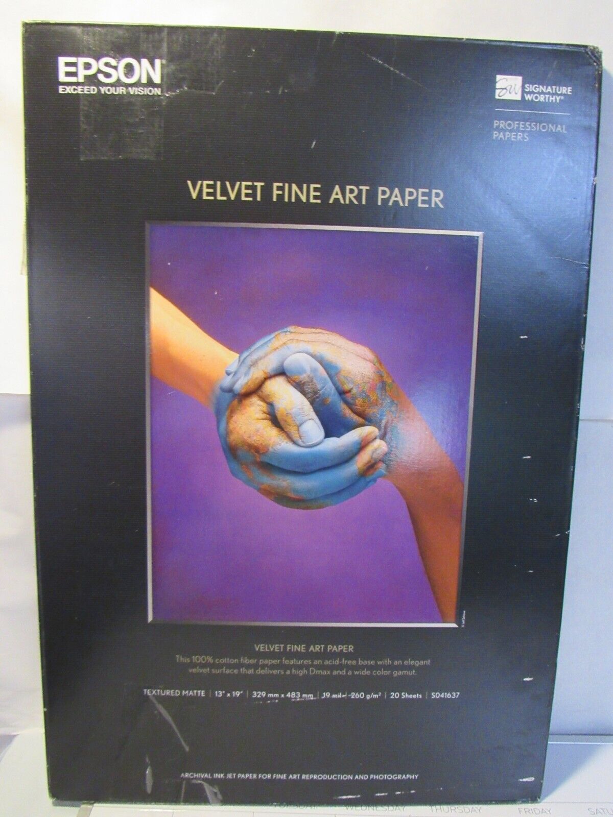 Epson S041637 Velvet Fine Art Paper, 13 x 19, White (Pack of 20 Sheets)  D5K