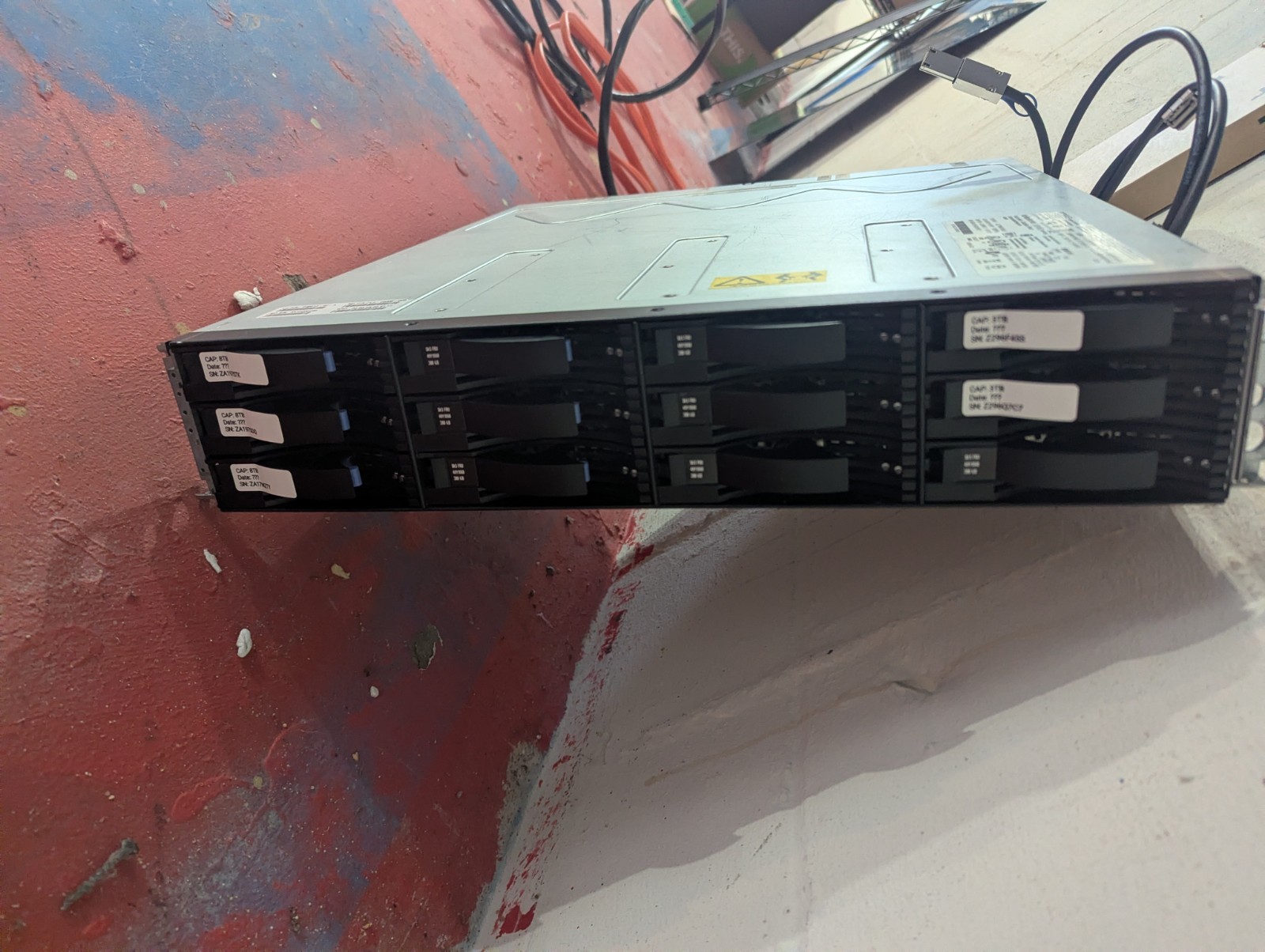 IBM System Storage DS3512 / 1746-A2D 12-Bay 3.5" SAS SAN Disk Array, Dual Contro