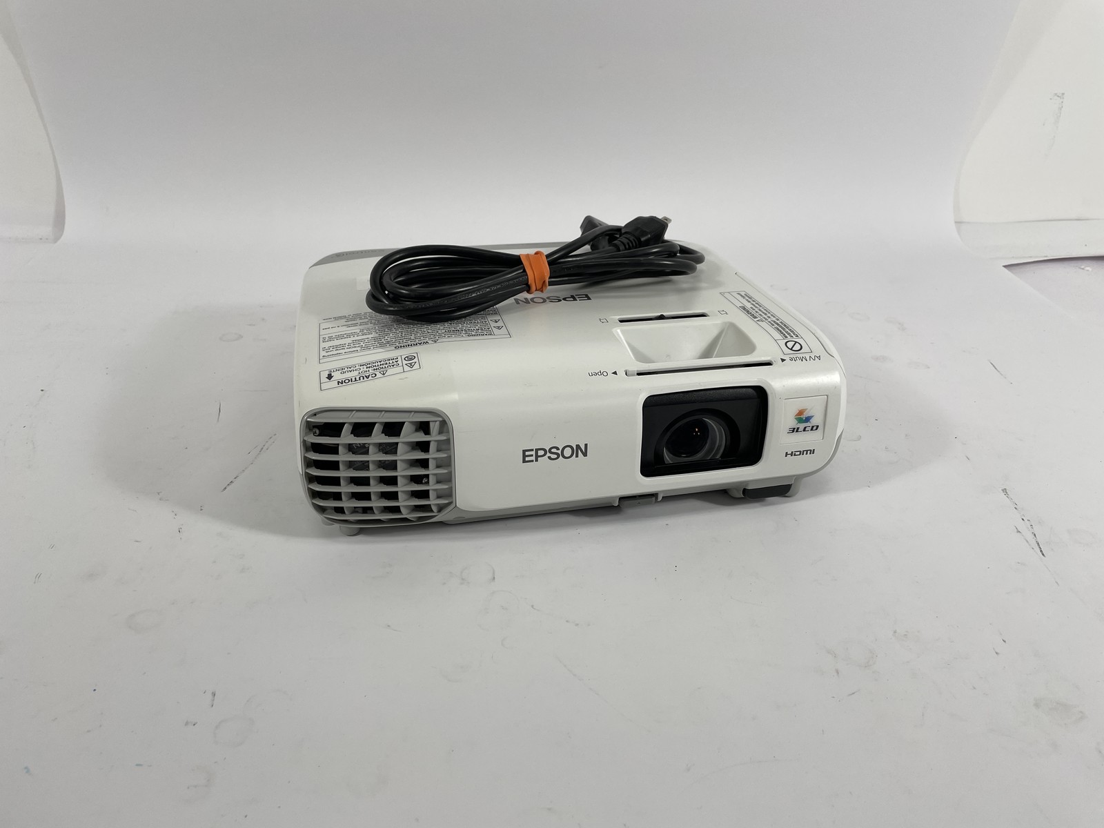 Epson PowerLite 98H H687A 3000 Lumen 3LCD Projector 4-5K Lamp Hours - See Desc