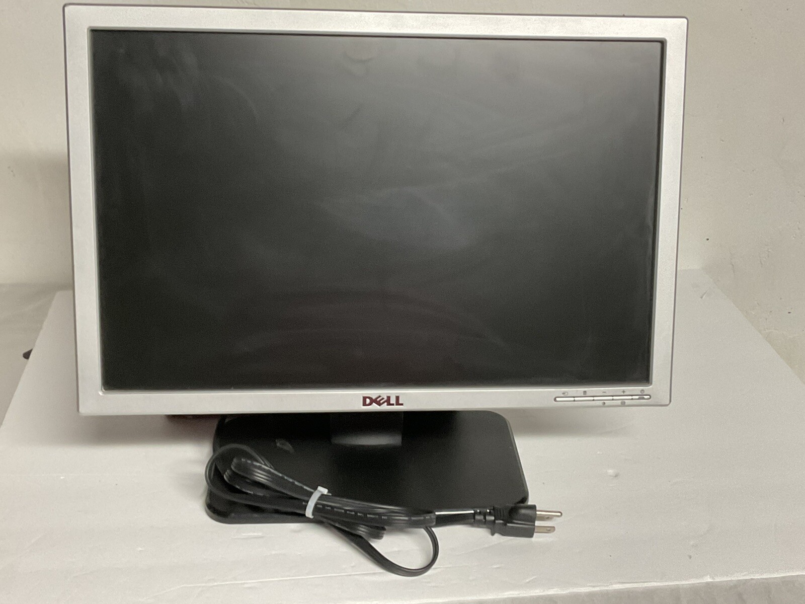 DELL SE198WFPF - 1440 x 900 Resolution - 19'' Widescreen LCD Flat Panel Monitor
