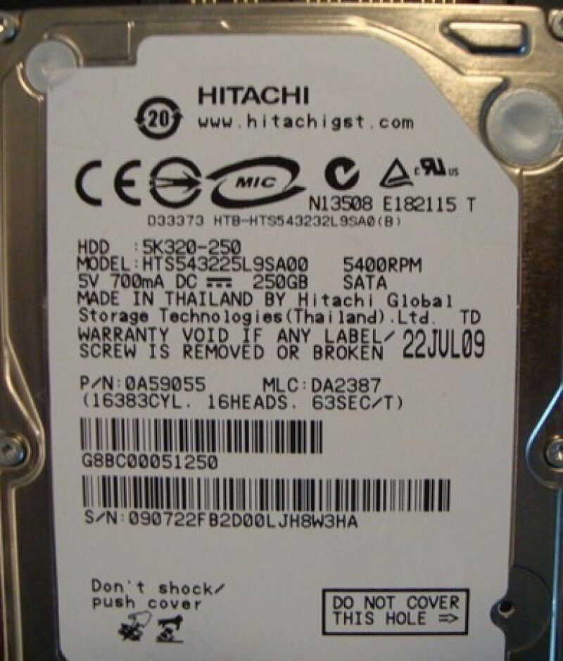 Hitachi HTS543225L9SA00 MLC:DA2387 PN:0A59055  250gb 2.5