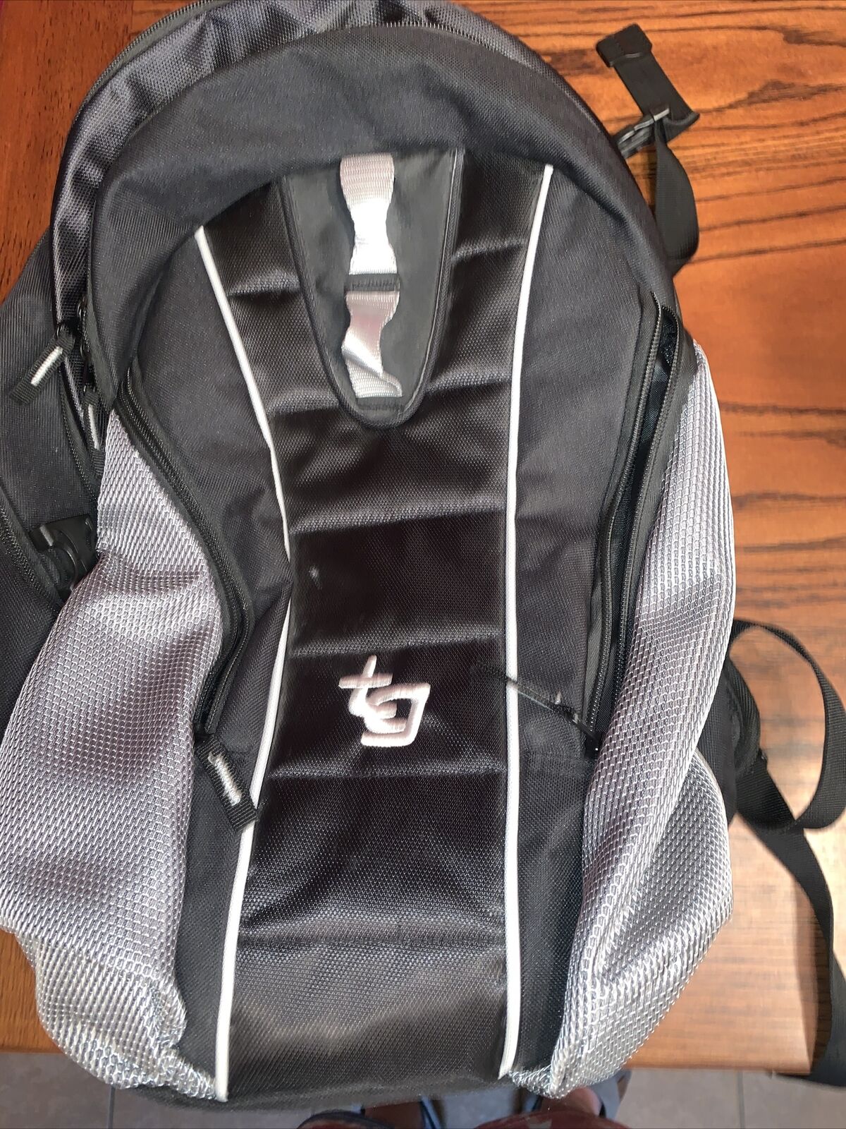 Targus Drifter II Laptop Backpack Pockets Pad Back