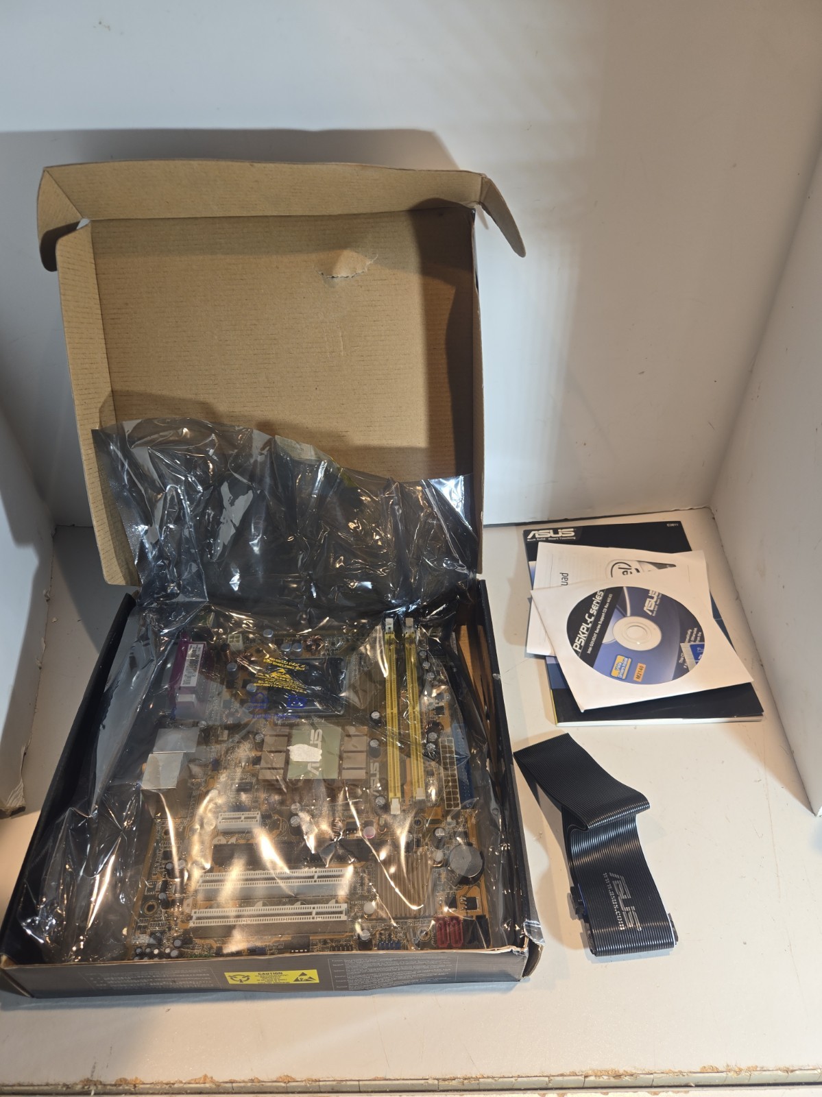 ASUS P5KPL-CM LGA775 DDR2 Motherboard No CPU/RAM