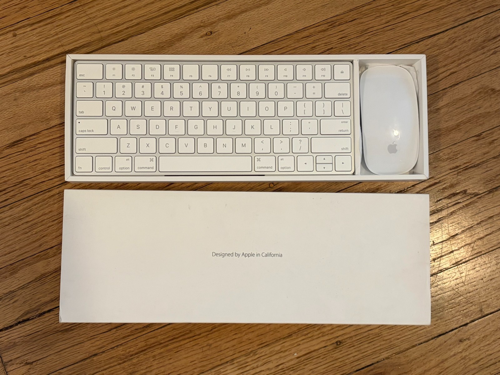 Apple A1644/A1657 Magic Keyboard 2 and Magic Mouse 2 Wireless Kit - White