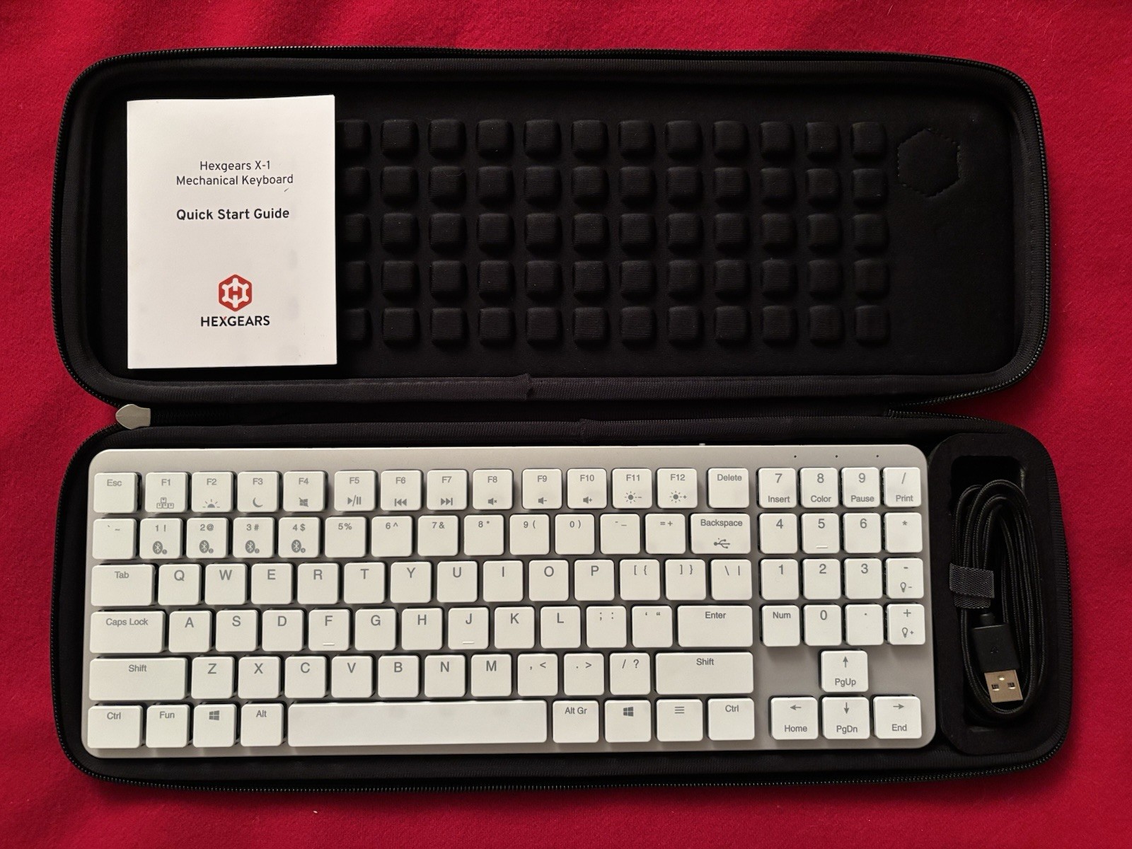 Hexgears X-1 Ultra-Thin RGB Mechanical Keyboard WHITE Bluetooth TKL+Numpad Case