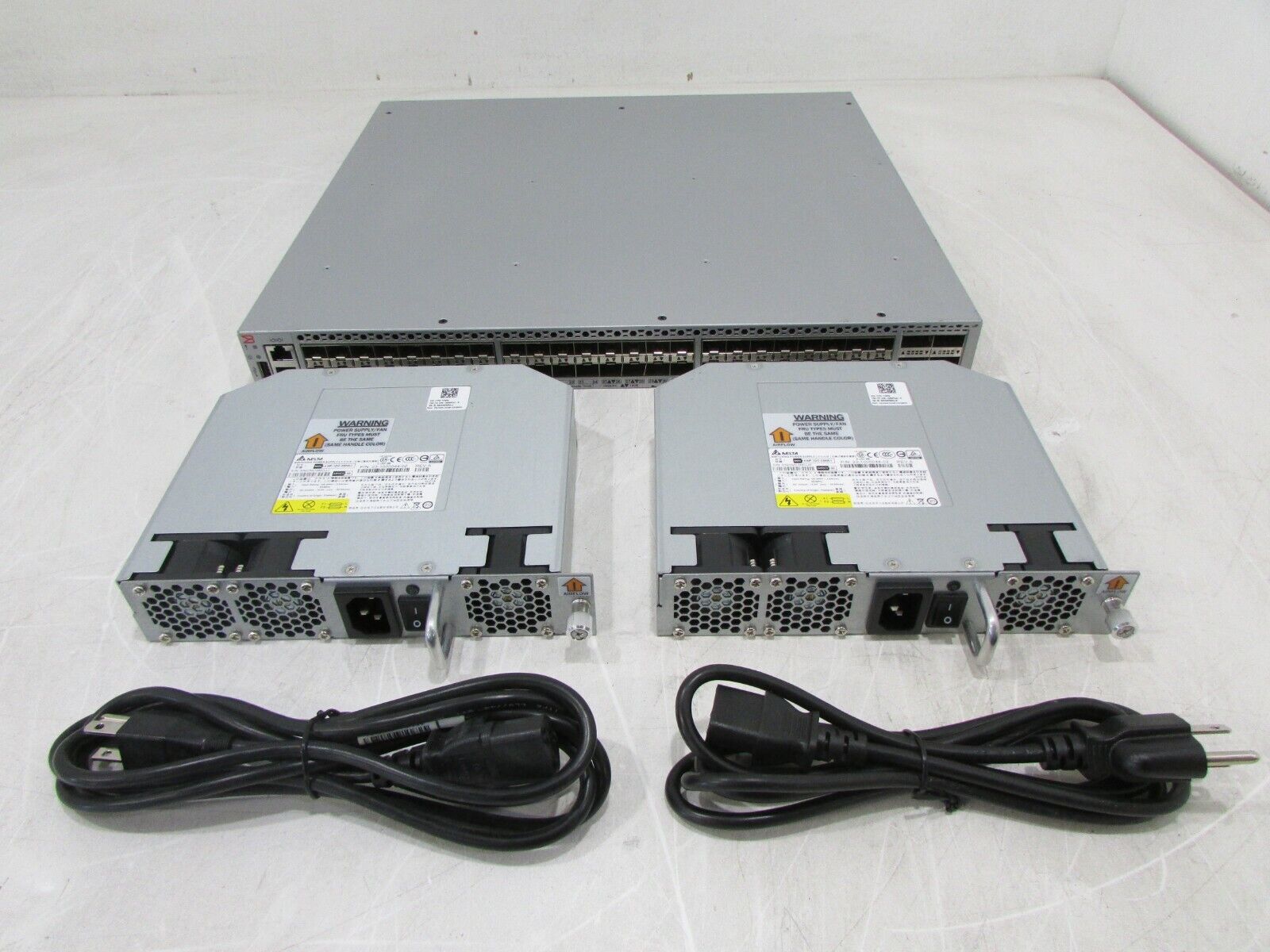 Brocade EM-VDX6740S-24-R Fibre Channel Switch VDX 6740 